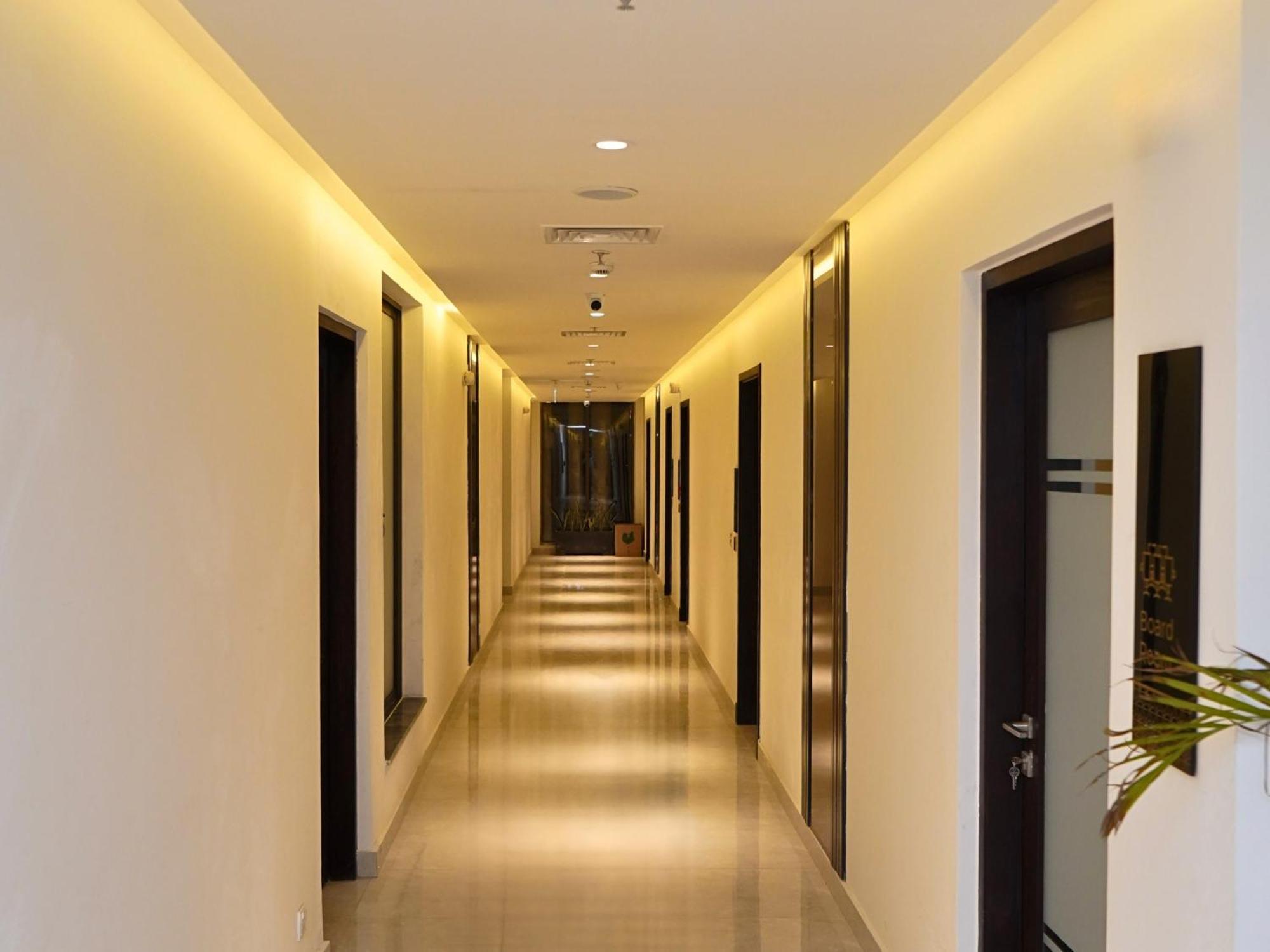 Hotel One Vogue Mall 35 ราวัลปินดี ภายนอก รูปภาพ